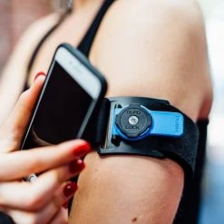 Téléphones Outdoor QUAD LOCK UNIVERSAL FIT RUN 22 Noir / Bleu 8 Téléphones Outdoor QUAD LOCK UNIVERSAL FIT RUN 22 Noir / Bleu -Magasin Electronique 9 92237 qlm arm 03